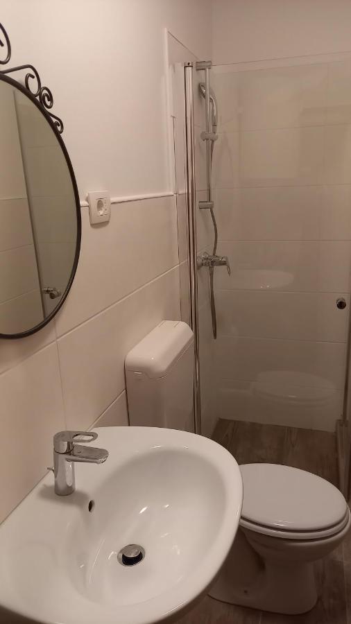 Apartma Pod Pugledom Leilighet Ljubljana Eksteriør bilde