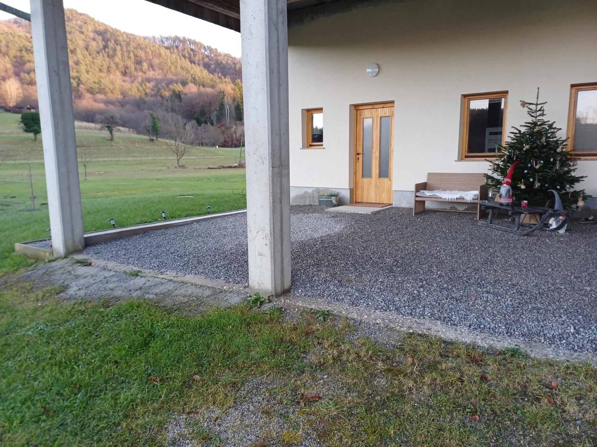 Apartma Pod Pugledom Leilighet Ljubljana Eksteriør bilde